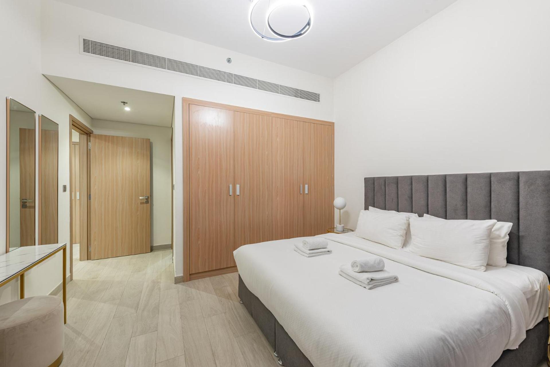 Cozy & Convenient 1Br Haven In Al Jaddaf Lägenhet Dubai Exteriör bild