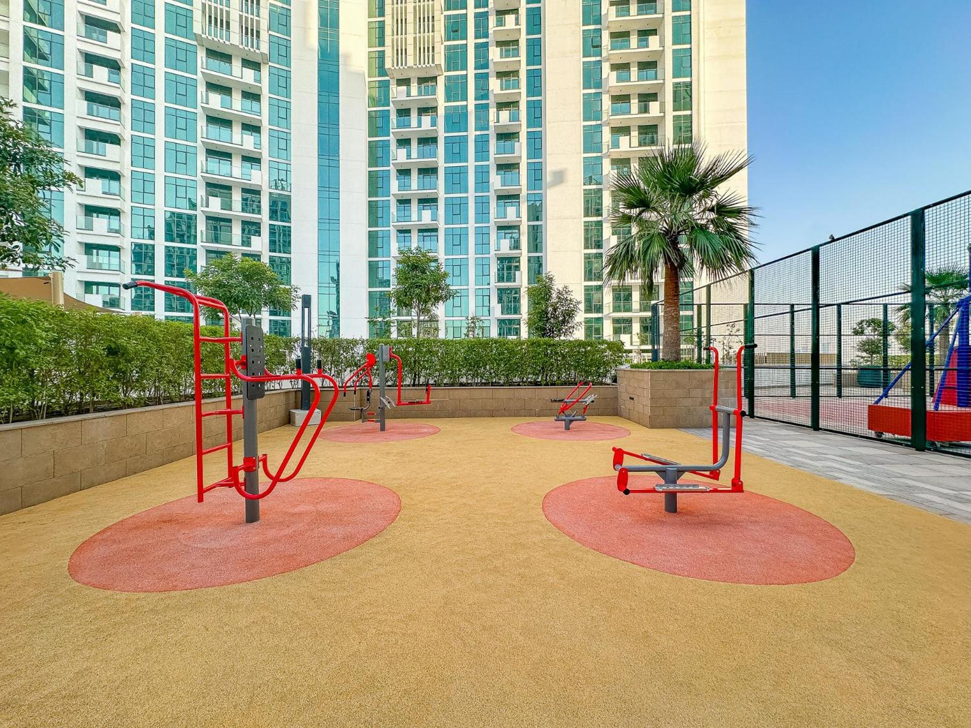 Cozy & Convenient 1Br Haven In Al Jaddaf Lägenhet Dubai Exteriör bild